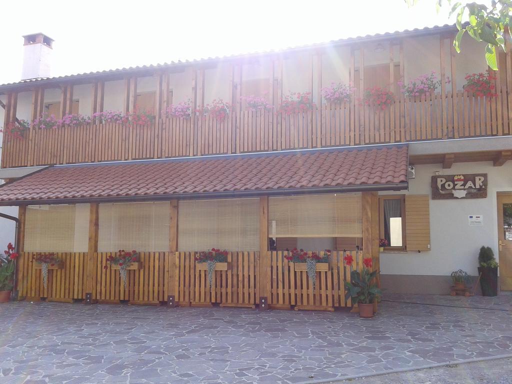 Turisticna Kmetija Pri Pozarju Villa Knezak Buitenkant foto